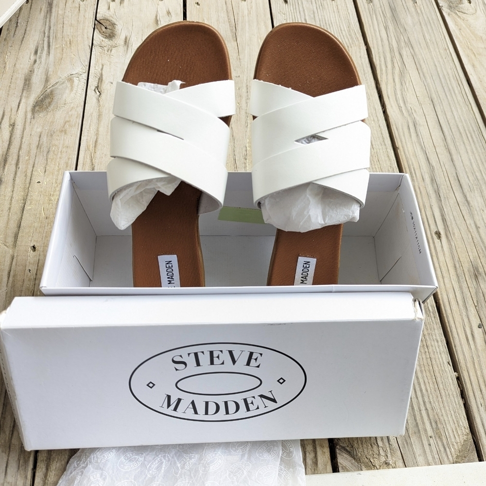 Steve Madden Women's Cream Sandals - Picture 1 of 10
